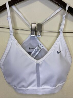 Womens NIKE sport bra size S